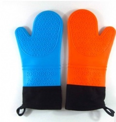 Heat-insulated Silicone Glove